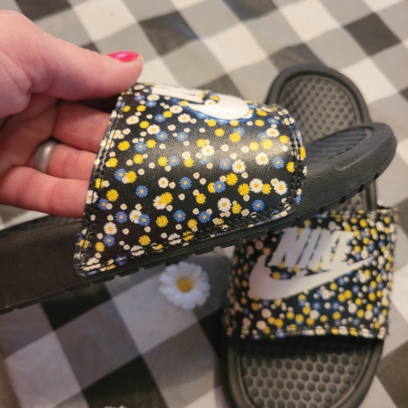 Nike slides - Picture 4 of 8